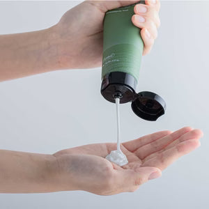 BENTON Mousse nettoyante au Thé Vert Profond 120g